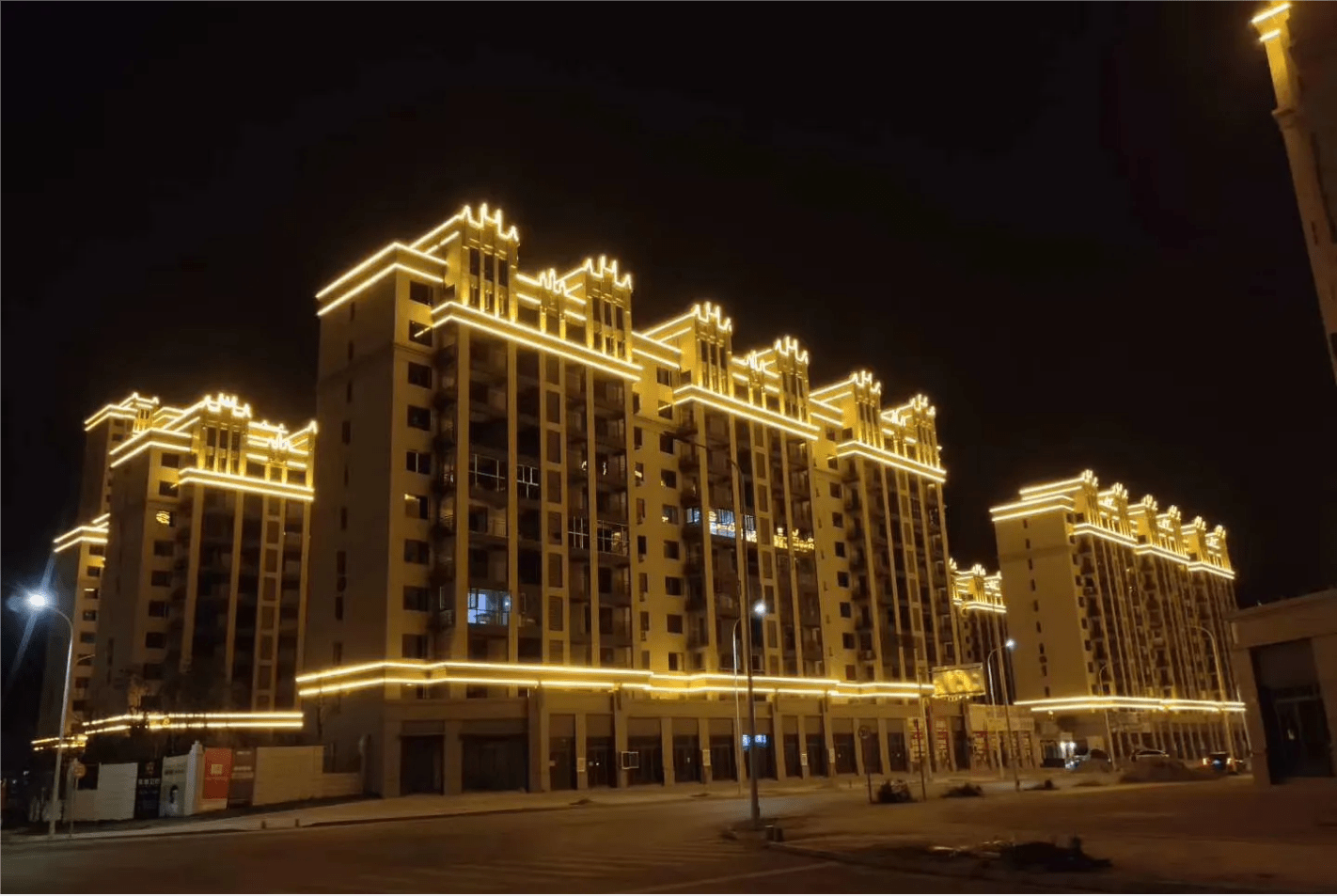 户外亮化灯具厂家视角 小区亮化工程如何重塑夜景、照明与景观